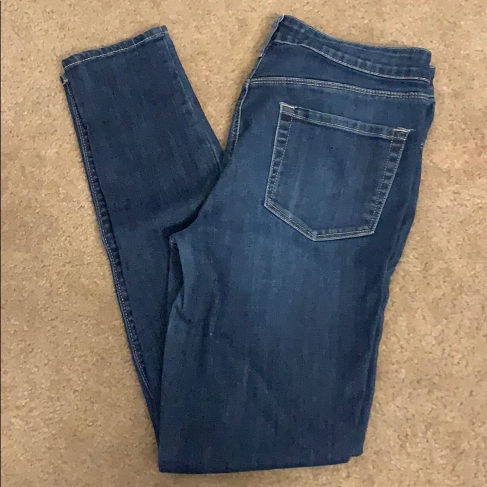 Bullhead dark wash skinny jeans